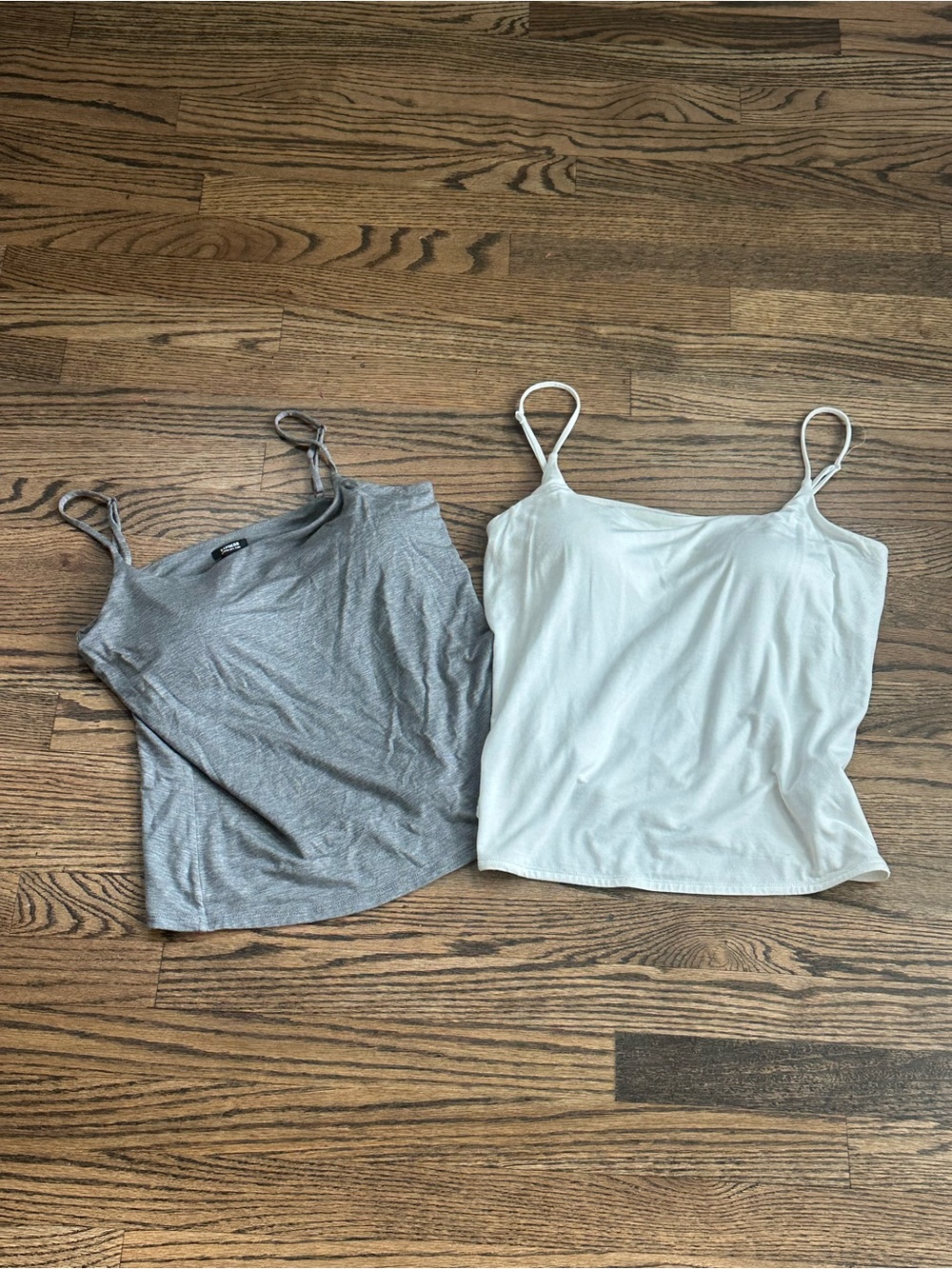 Express Women's Spaghetti Strap Camisoles - Gray & Cream